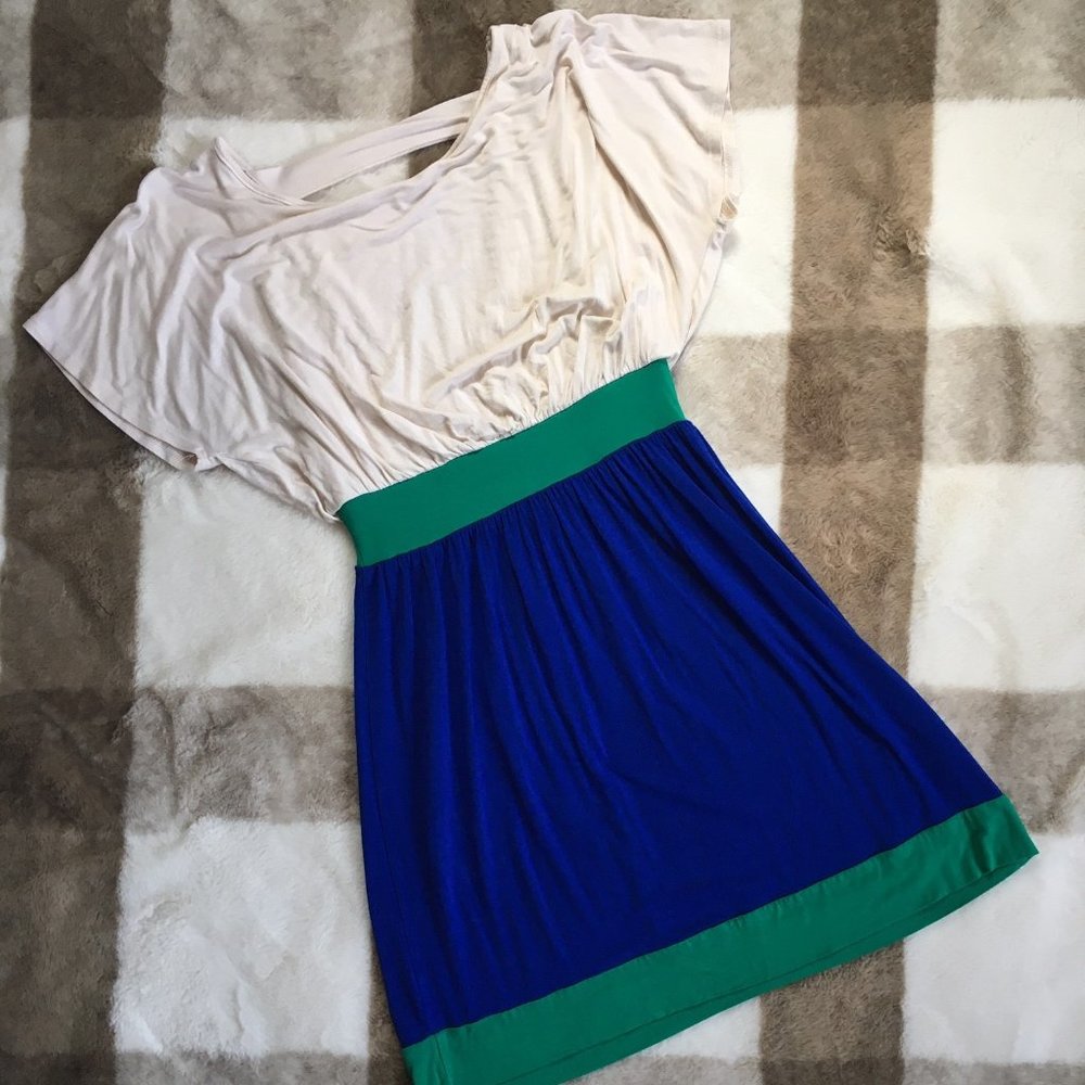 Lush Tunic White Blue Green XS